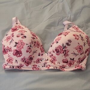 40 D Laura Ashley Wirefree Bra